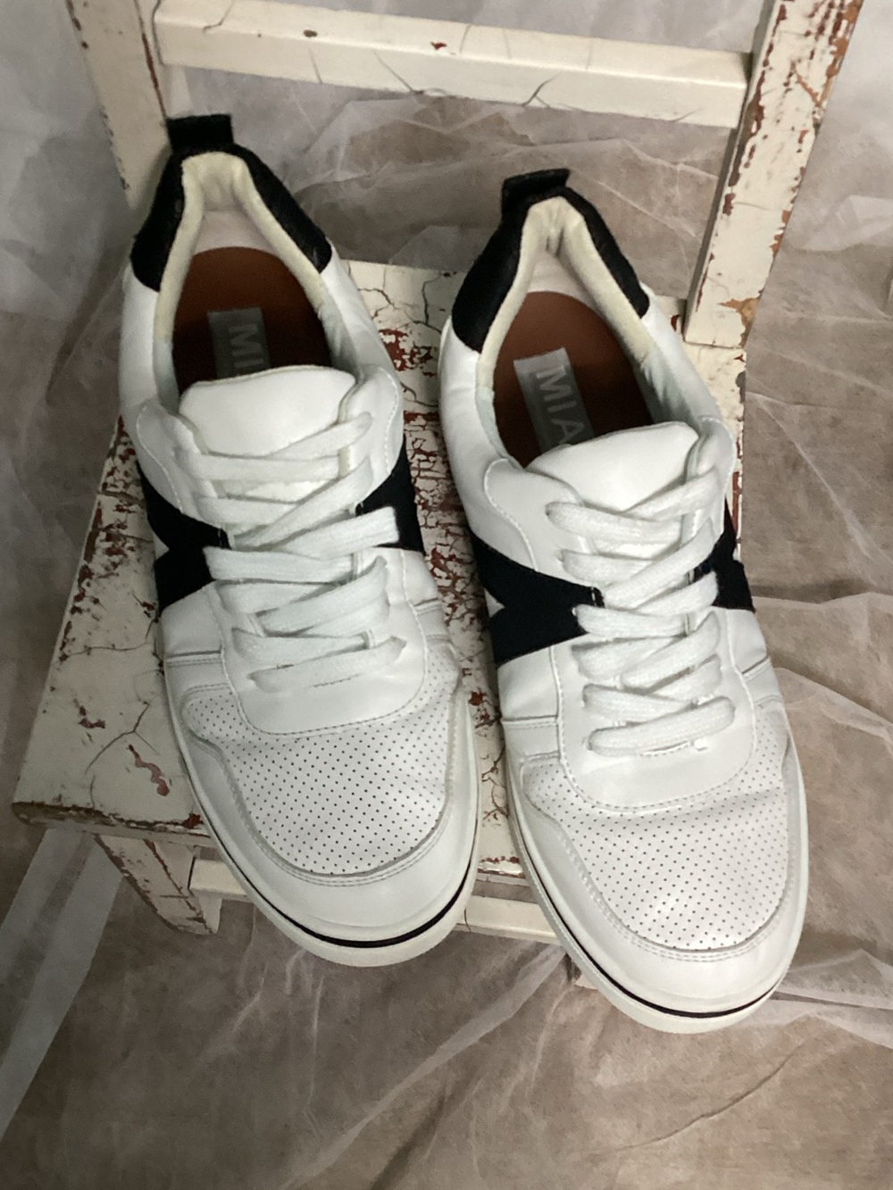 MIA Alta Perforated Lace Up White Sneakers with Black Side Panel 8.5M